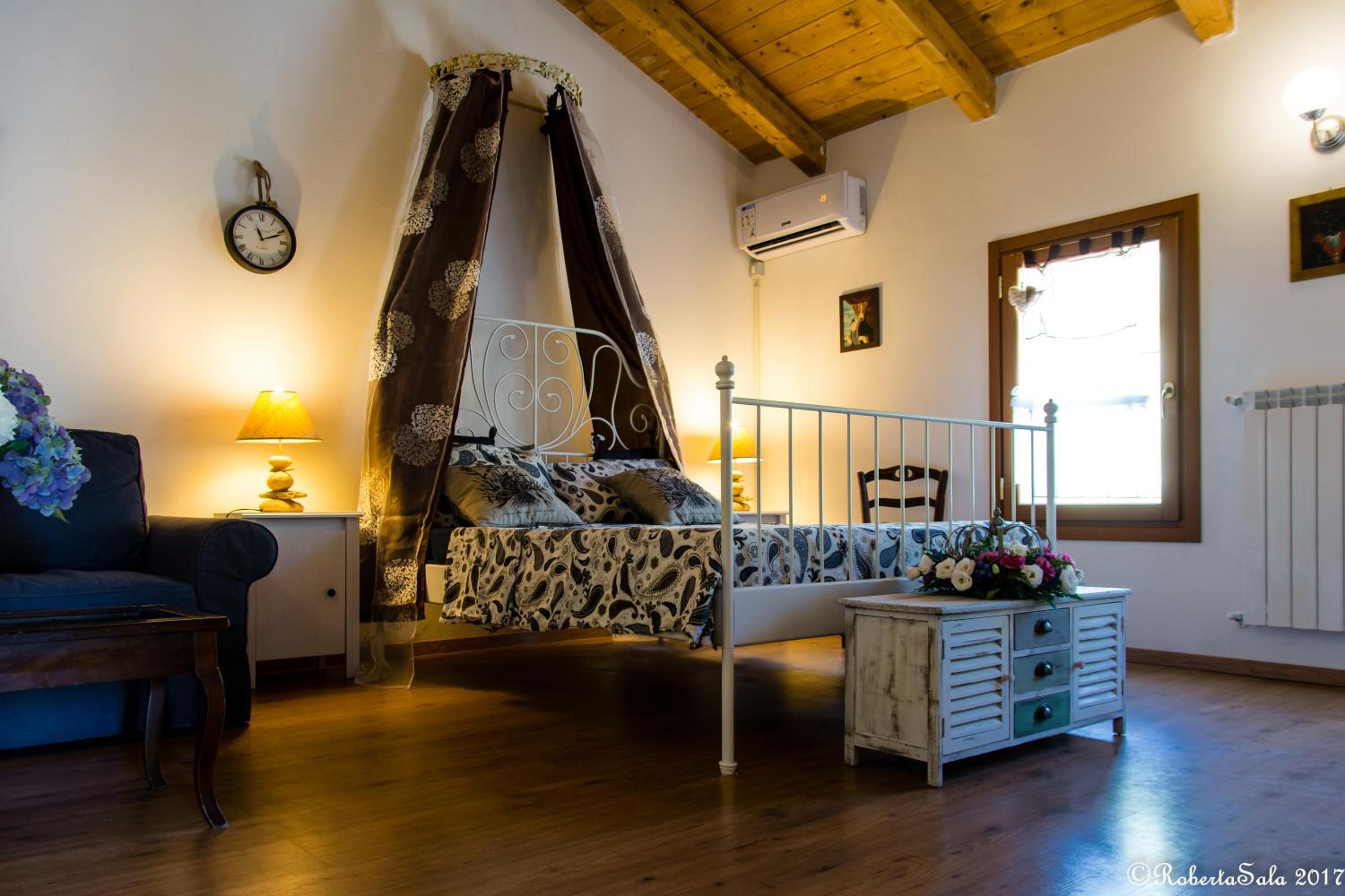 Deluxe Family Suite photo 3