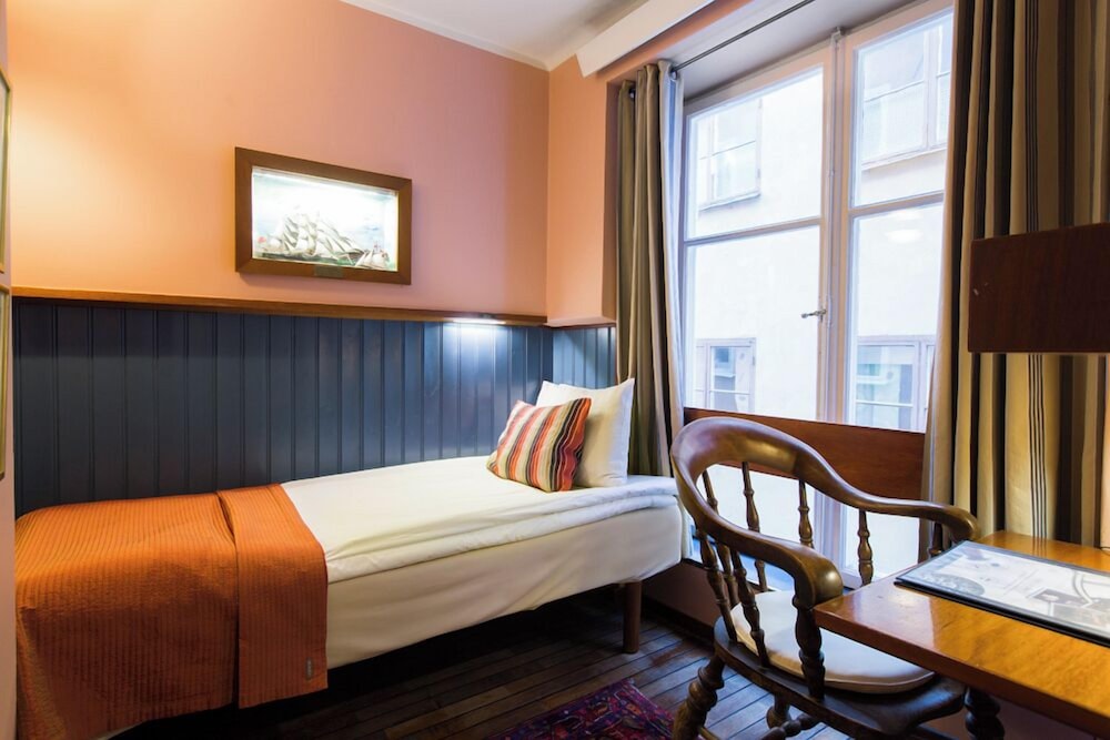 Captains Single Room