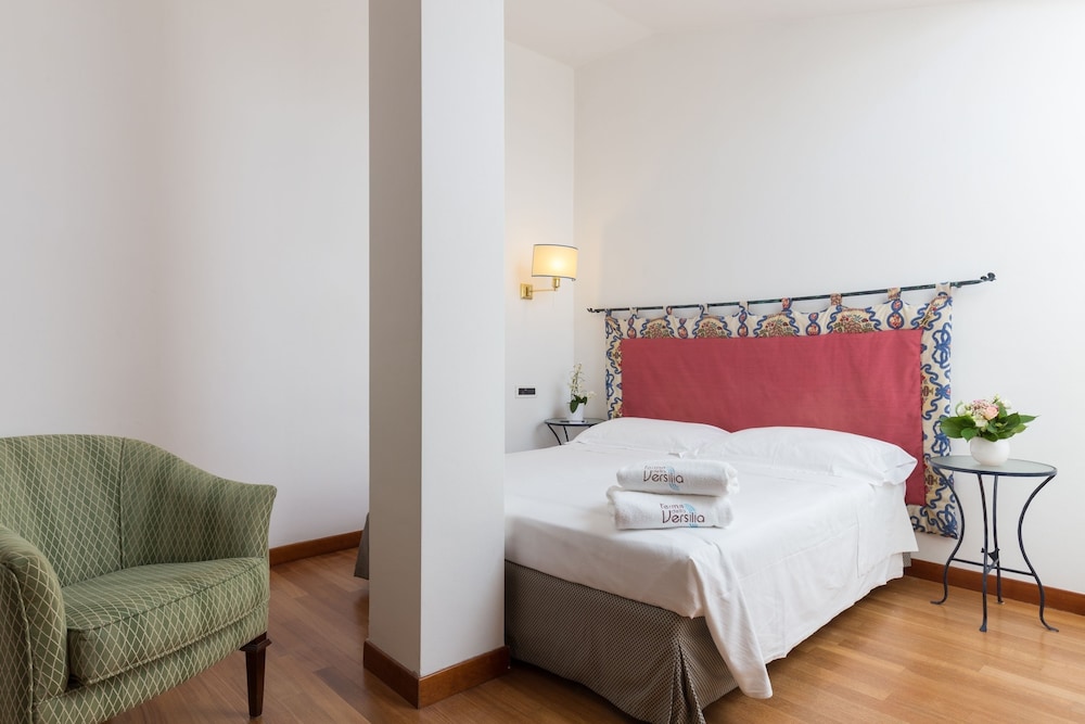 Economy Double Room photo 3