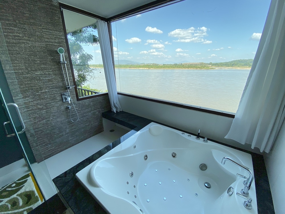 Executive Suite River View - Photo 7