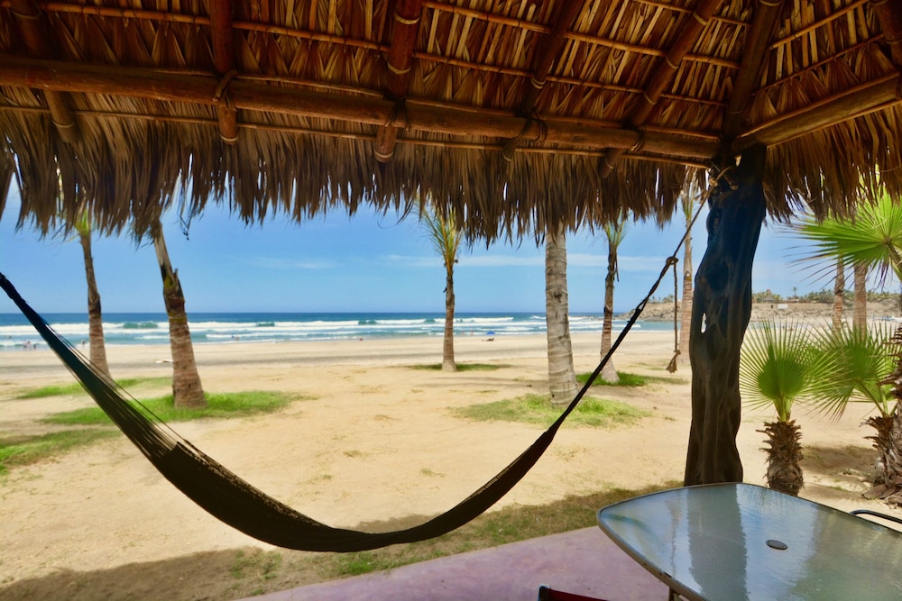 1 Bedroom Beach Front photo 3