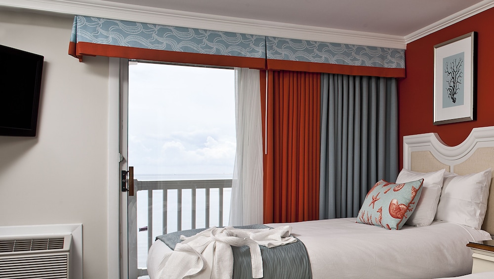 Waterfront Room, 1 Double Bed photo 2