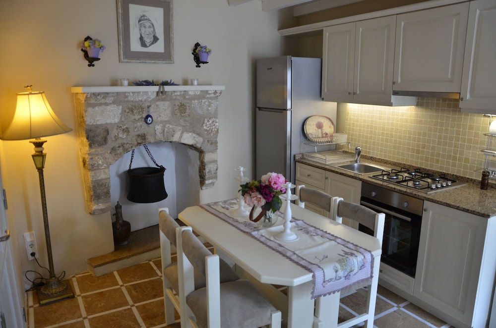 Traditional House photo 2