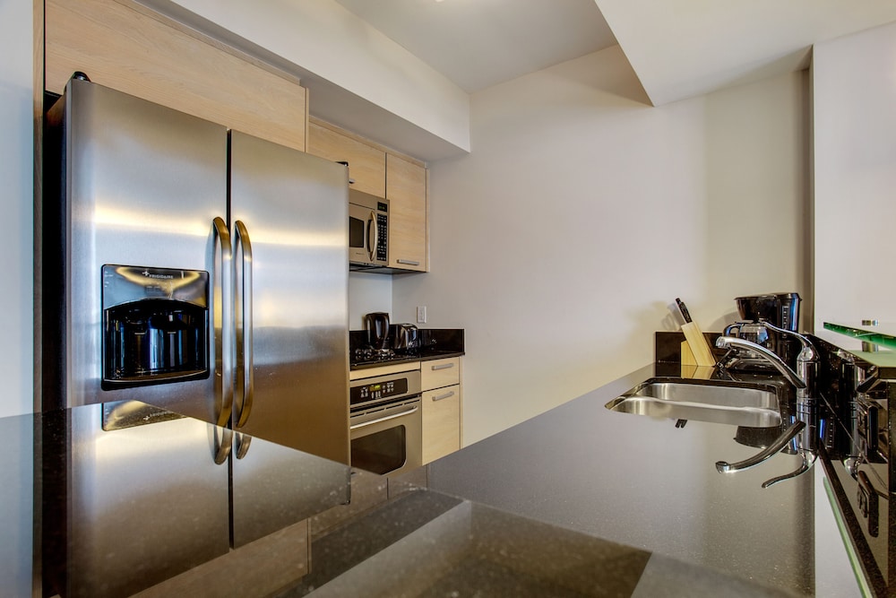 Luxury Suite, 1 Bedroom, Kitchen, Ocean View photo 2