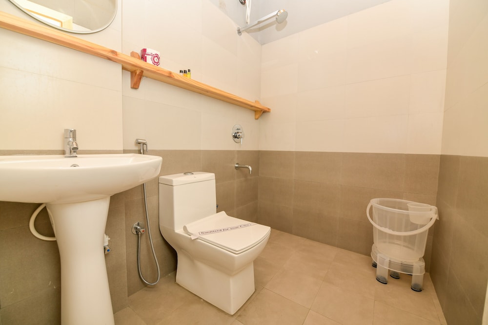 Deluxe Room - Photo 11