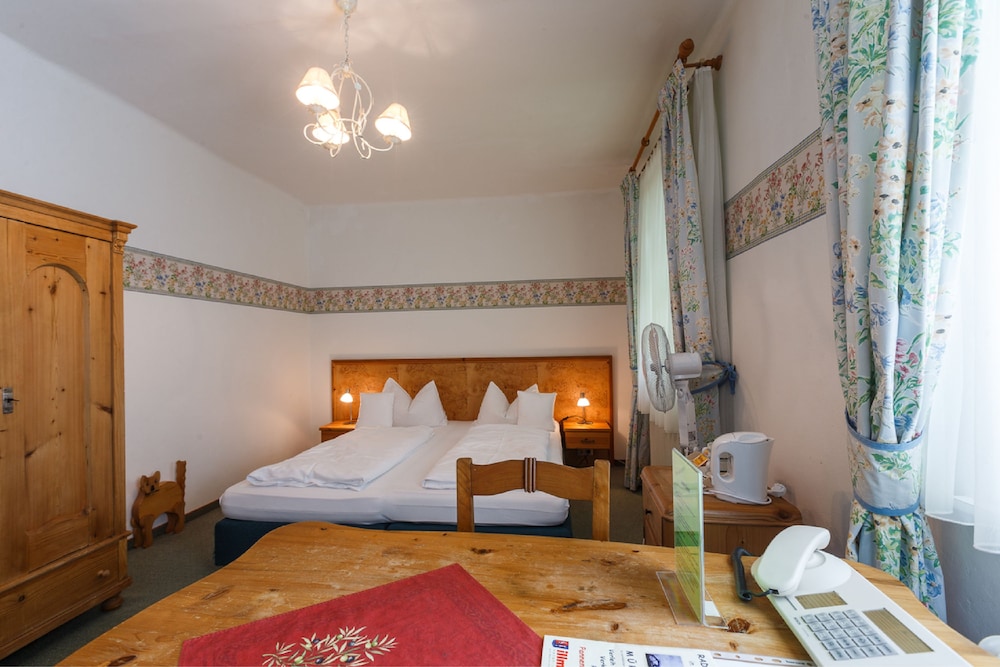 Classic Double Room photo 2