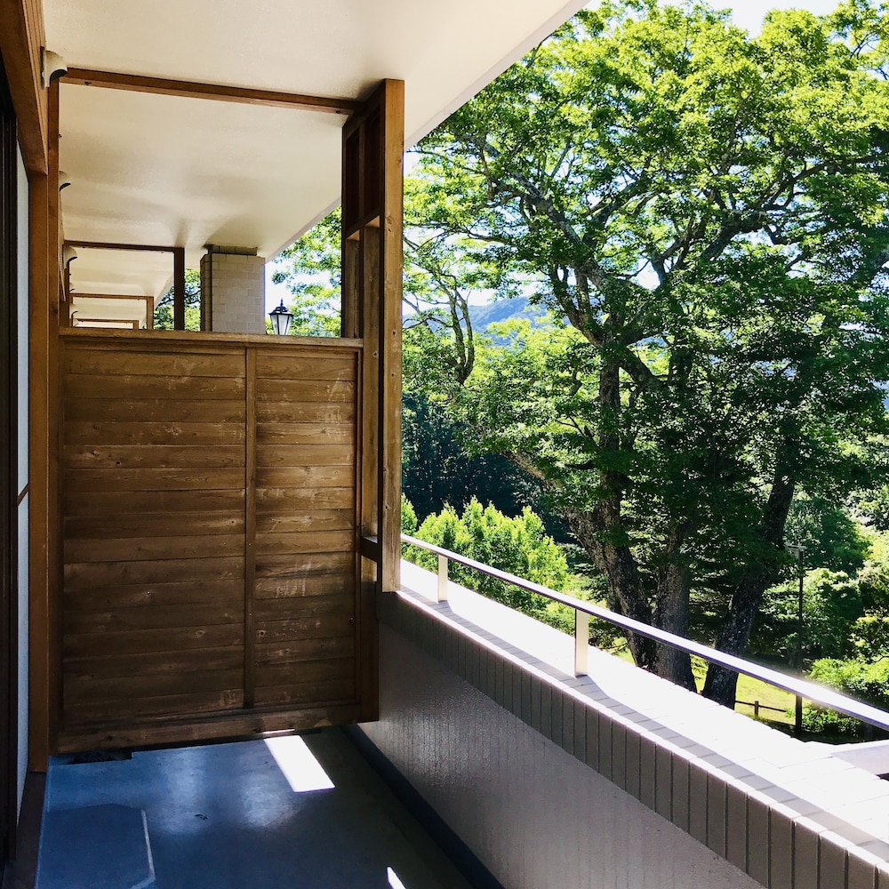 Japanese Style Room, Shared Bathroom, Mountain View - Photo 14