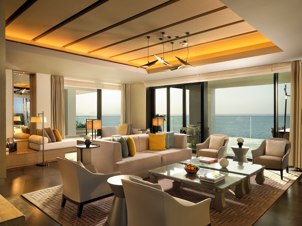 Harmony 2-Bedroom Oceanfront Presidential Suite with Comp Rainforest Experience once per stay