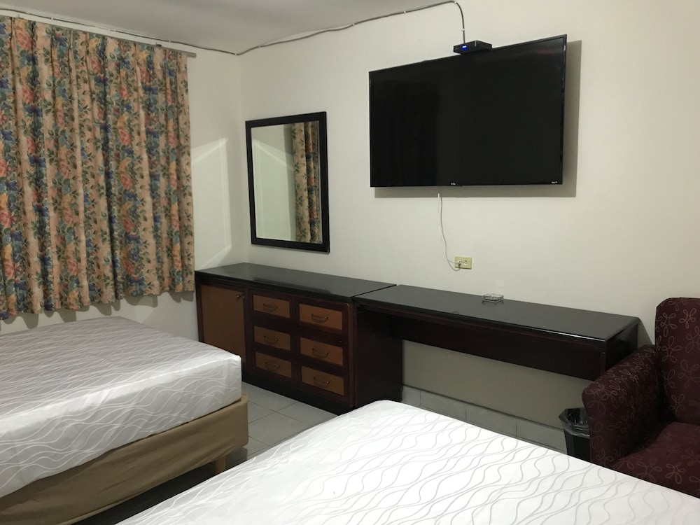 Double Room, 2 Double Beds photo 3