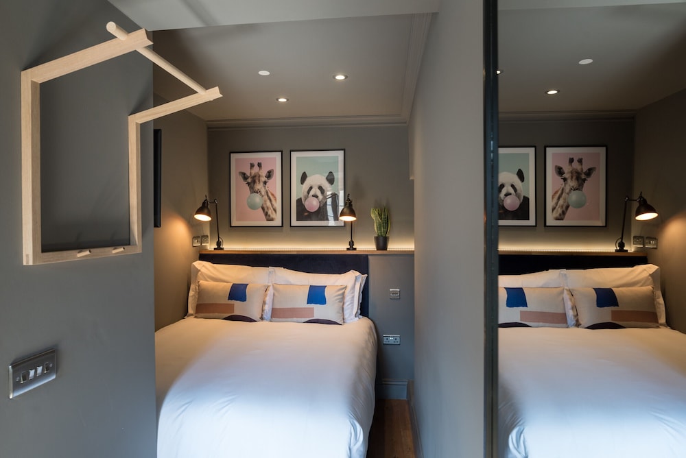 Standard Studio, 1 Queen Bed with Sofa bed, Kitchen, City View