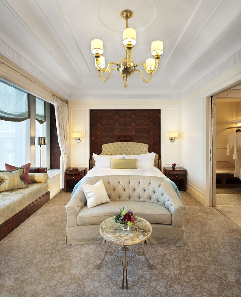 Room, 1 King Bed, Non Smoking photo 2