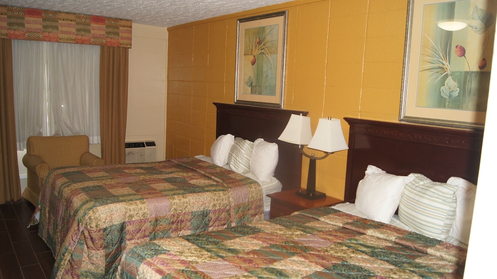 Standard Double Room, 2 Queen Beds photo 1