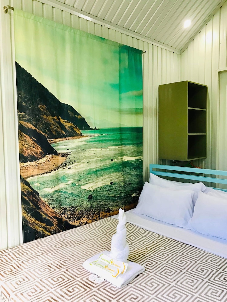 Modern Cabana Queen photo 2