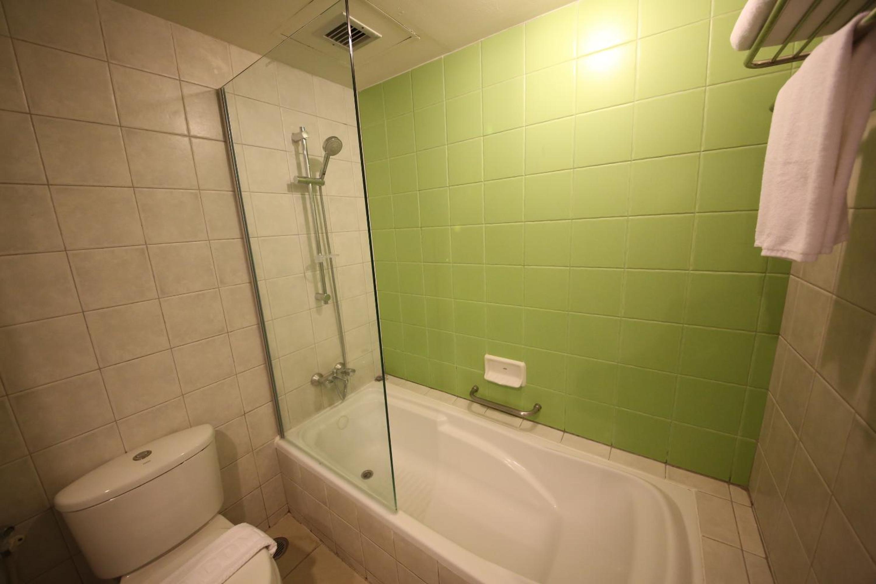 Suite with Garden View - Photo 5