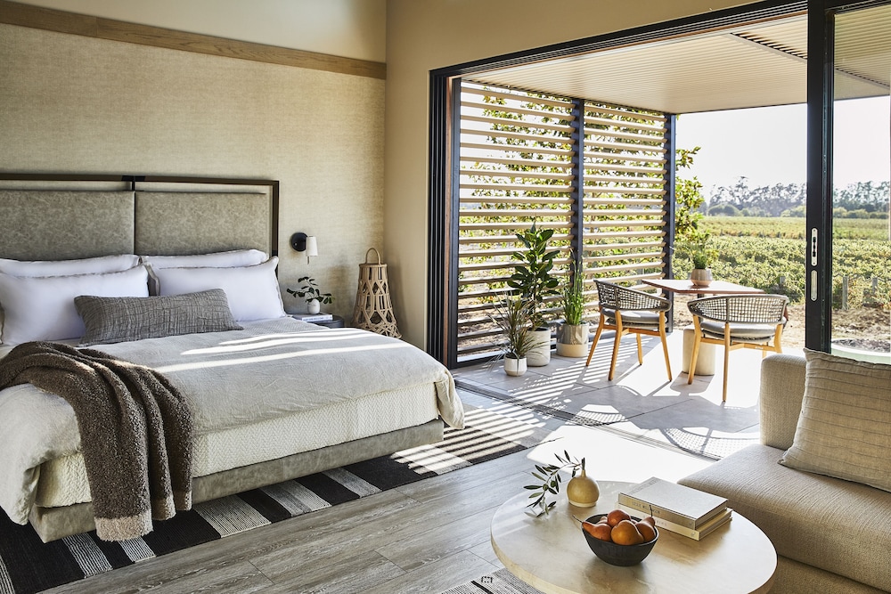 Room, 1 King Bed (Acre) - Photo 2