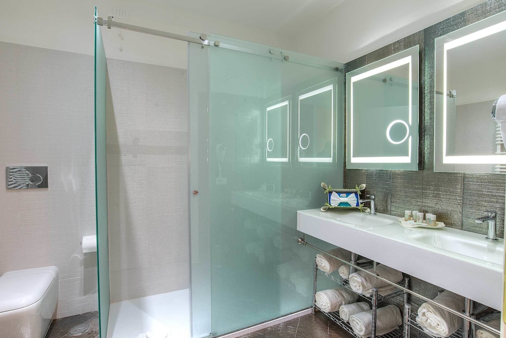 Double Room (Flexible with room change) photo 3