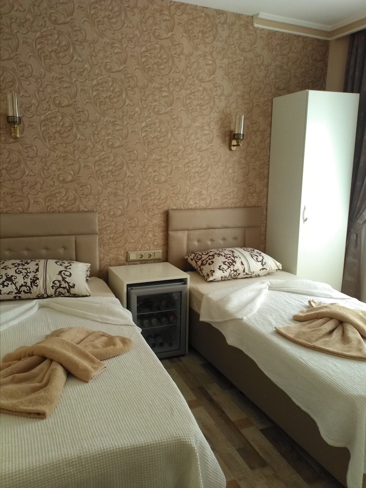Standard Twin Room photo 1