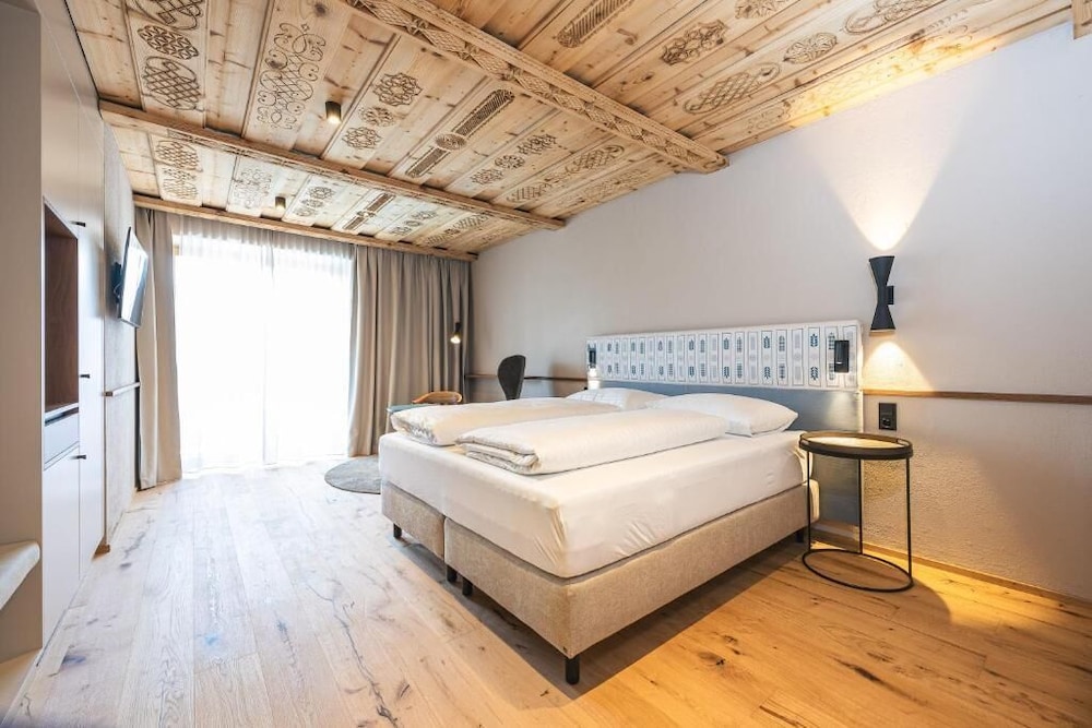 Doppelzimmer Blue Lake mit Balkon