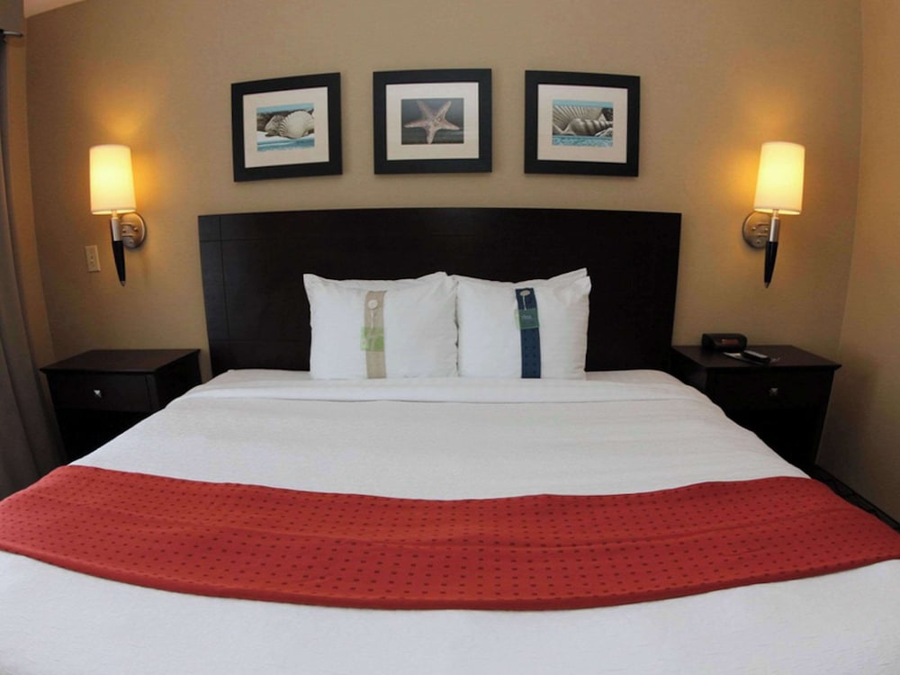 Deluxe Room, 1 King Bed, Non Smoking, Ocean View - Photo 3