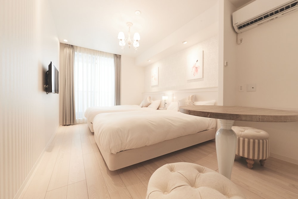 Semi Double Bed Type C, Non Smoking