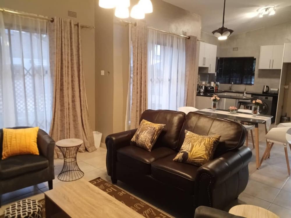 Apartment photo 1