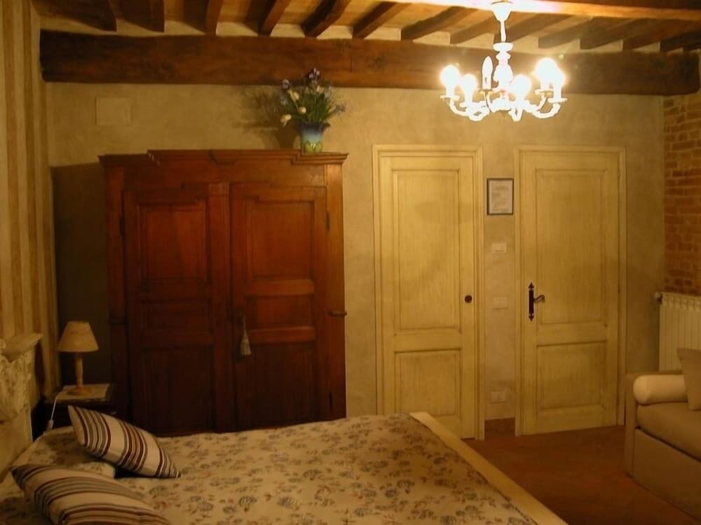 Superior Triple Room photo 2