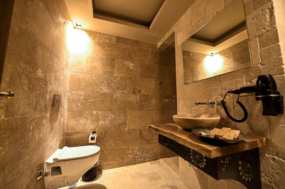 Family Suite - Photo 10