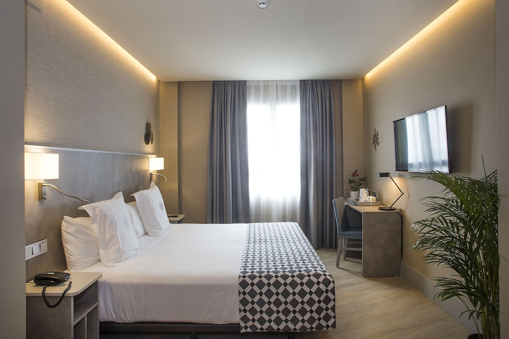 Premium Double Room - Photo 4