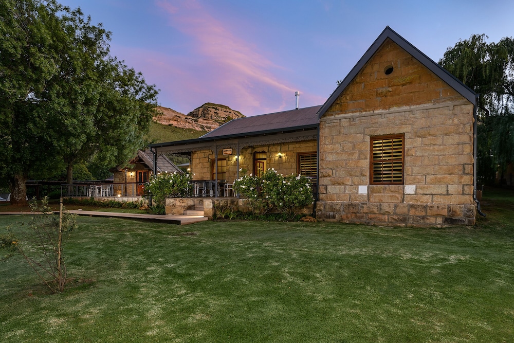 Five Bedroom Historic Farmhouse with Splash pool