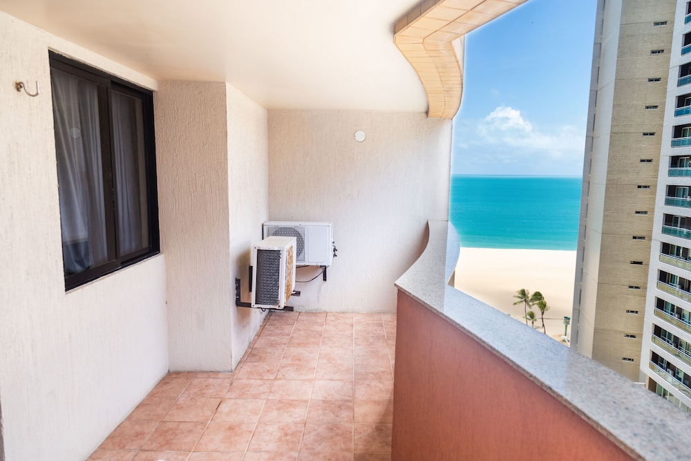 Suite - Photo 2