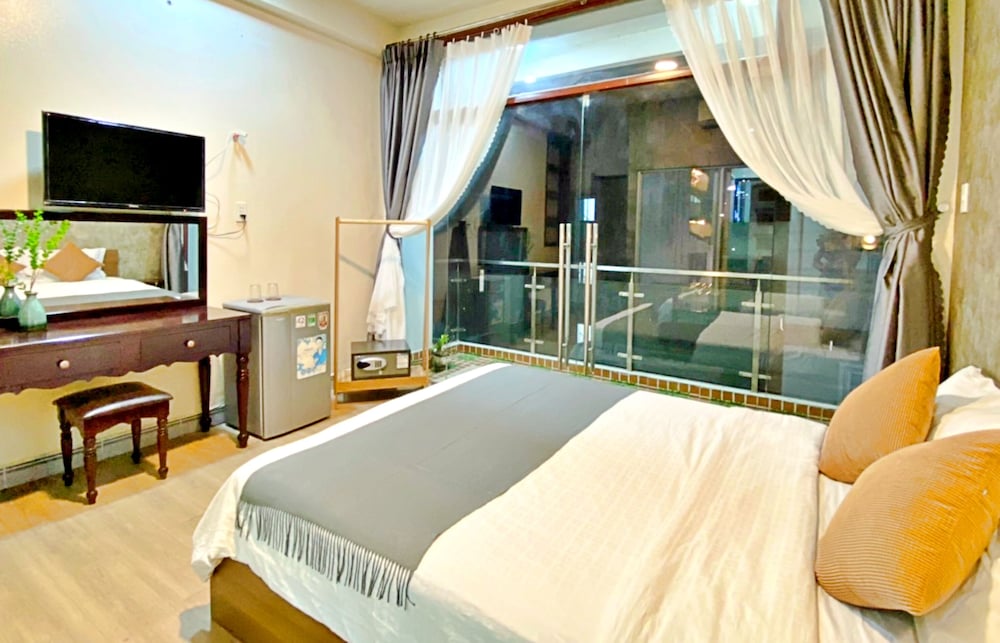 Basic Triple Room