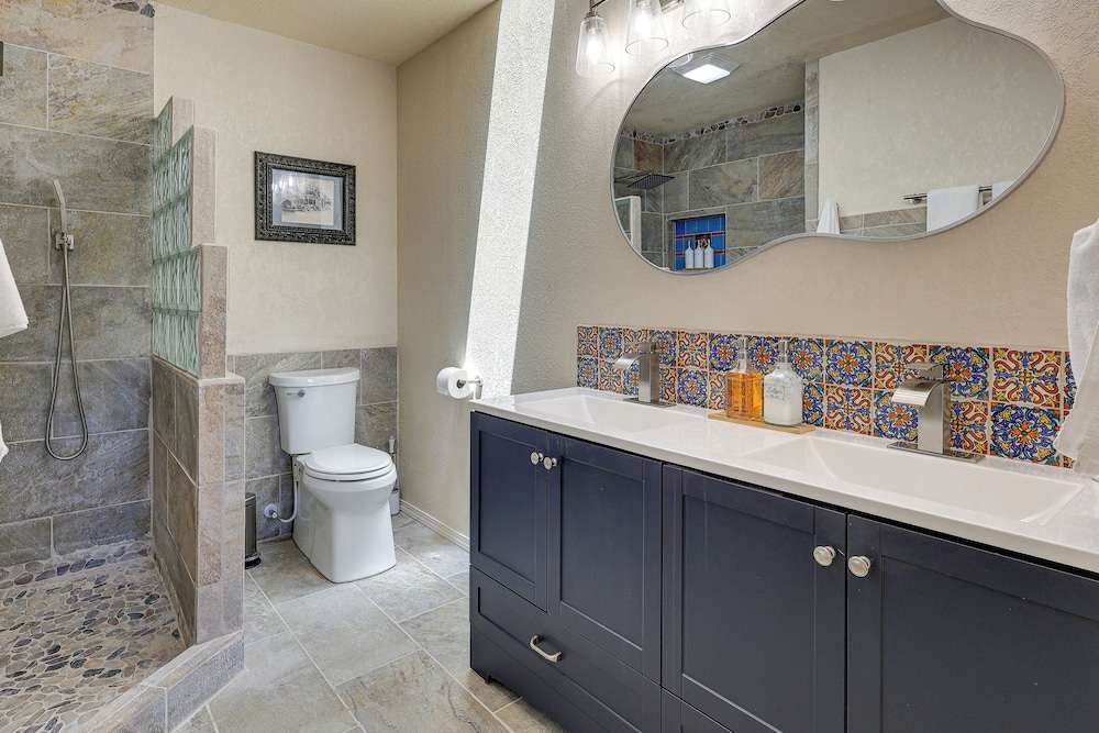 House (2 Bedrooms) photo 2