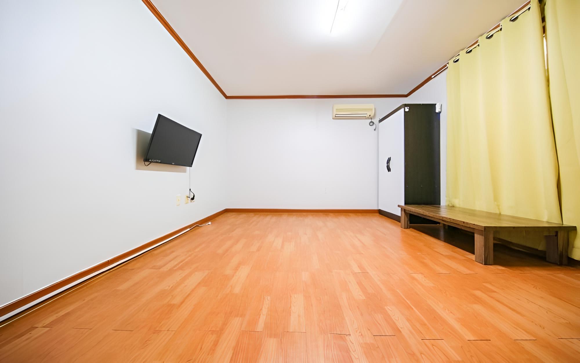 Room (Room 205) photo 2