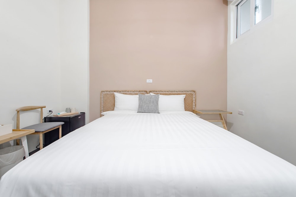 Double Room - No Window - Photo 3