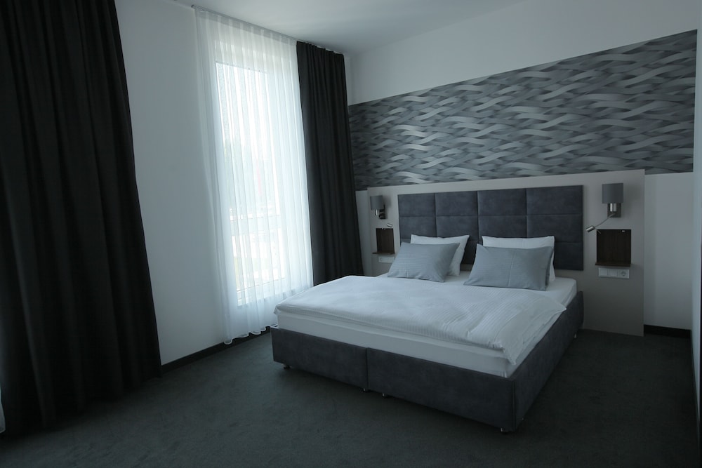 Standard Double Room - Photo 5