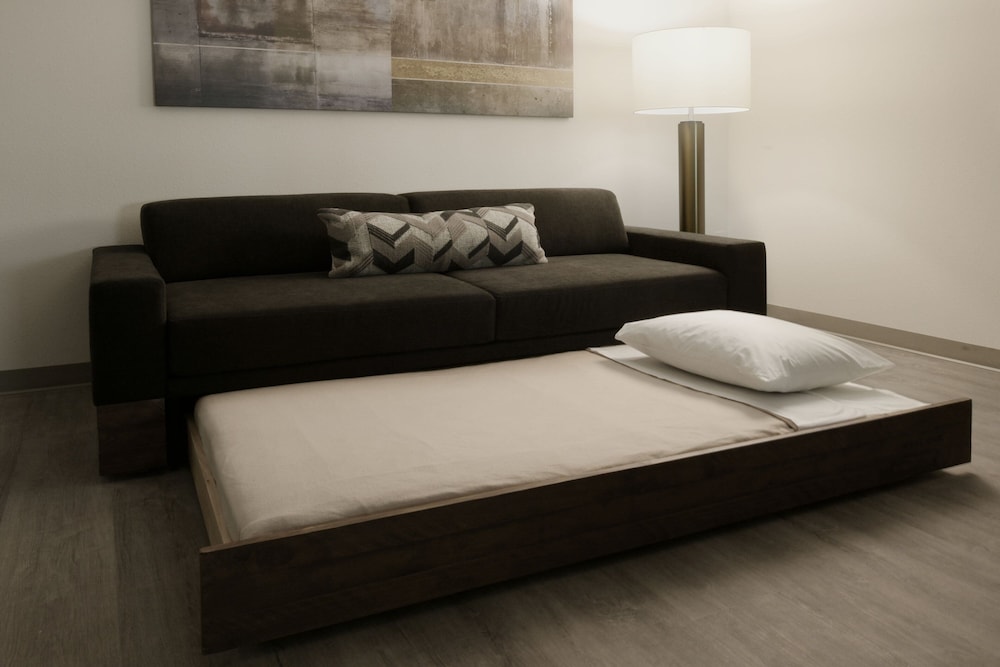 Suite, 1 King Bed - Photo 6