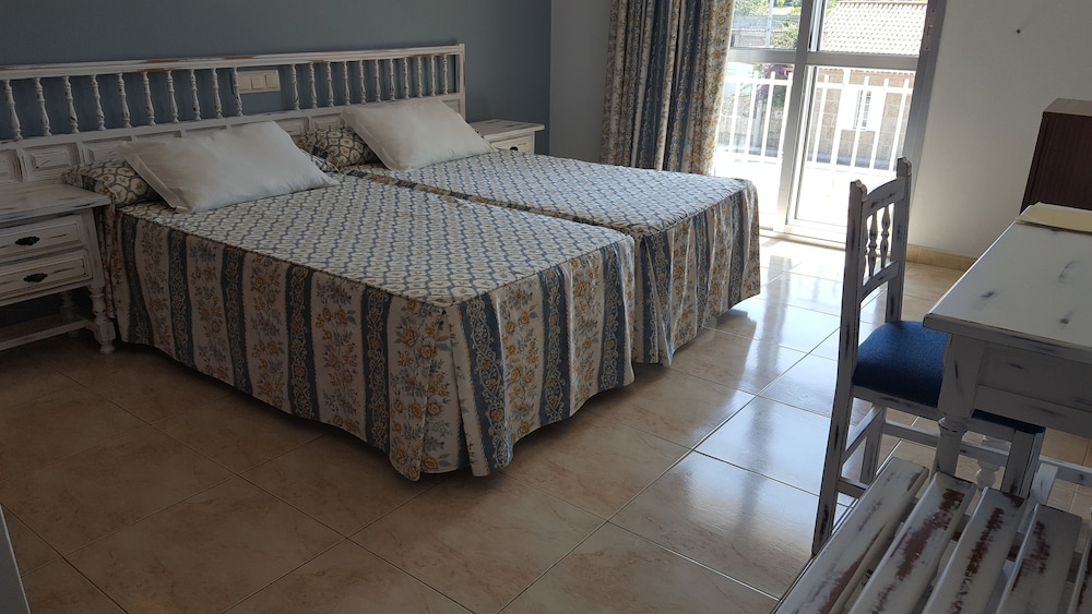 Double Room - Photo 3