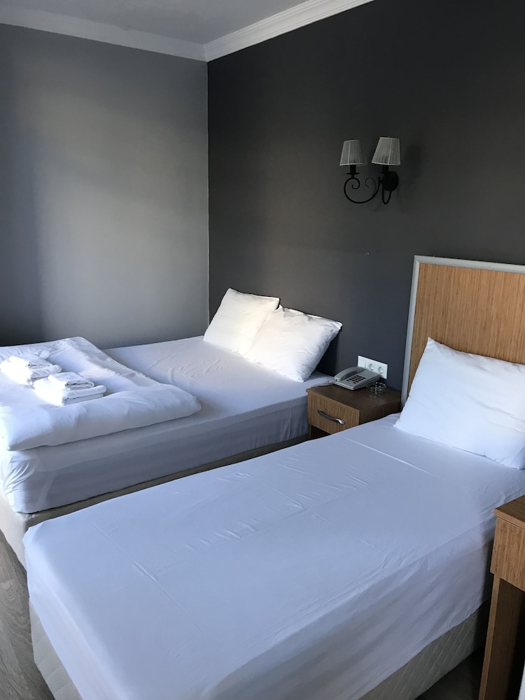 Standard Triple Room photo 1