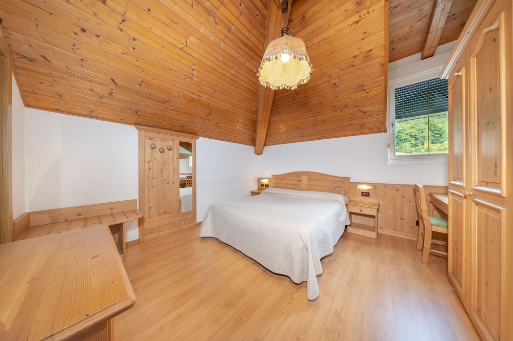 Double Room (small) photo 2