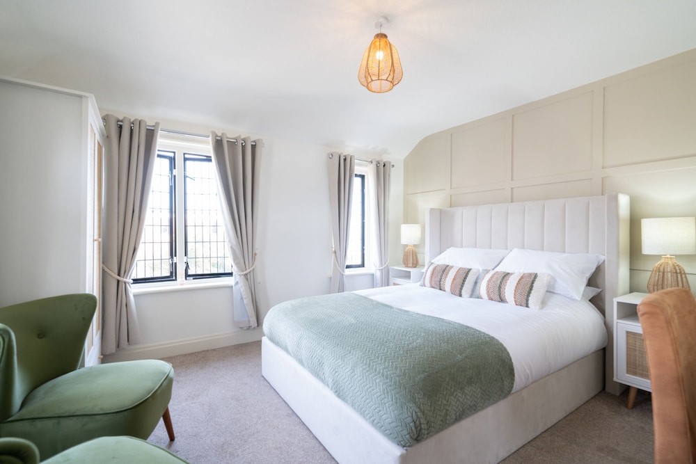 Classic Double Room, Ensuite, Sea View