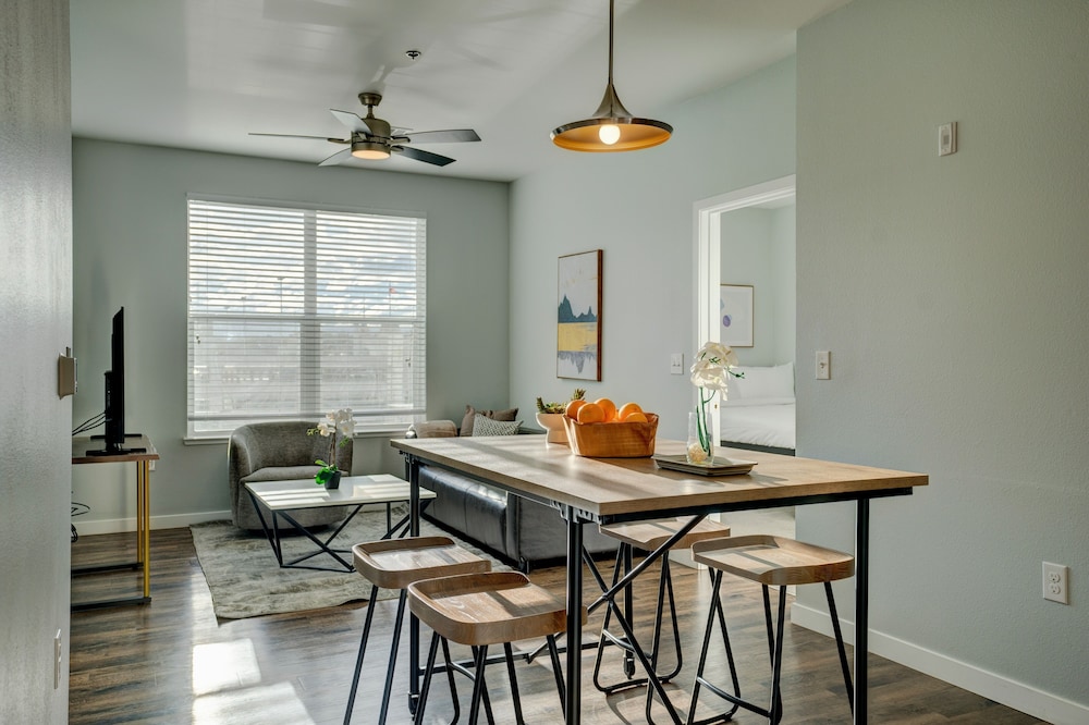 Standard Condo, 2 Bedrooms