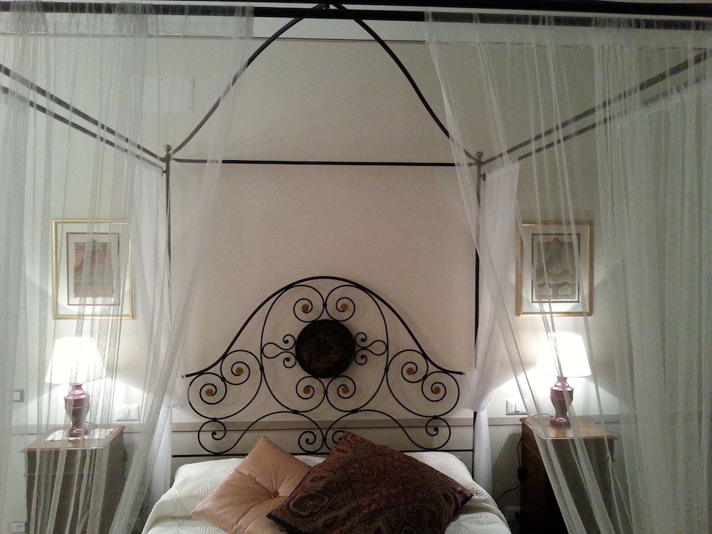 Suite, 2 Bedrooms photo 2