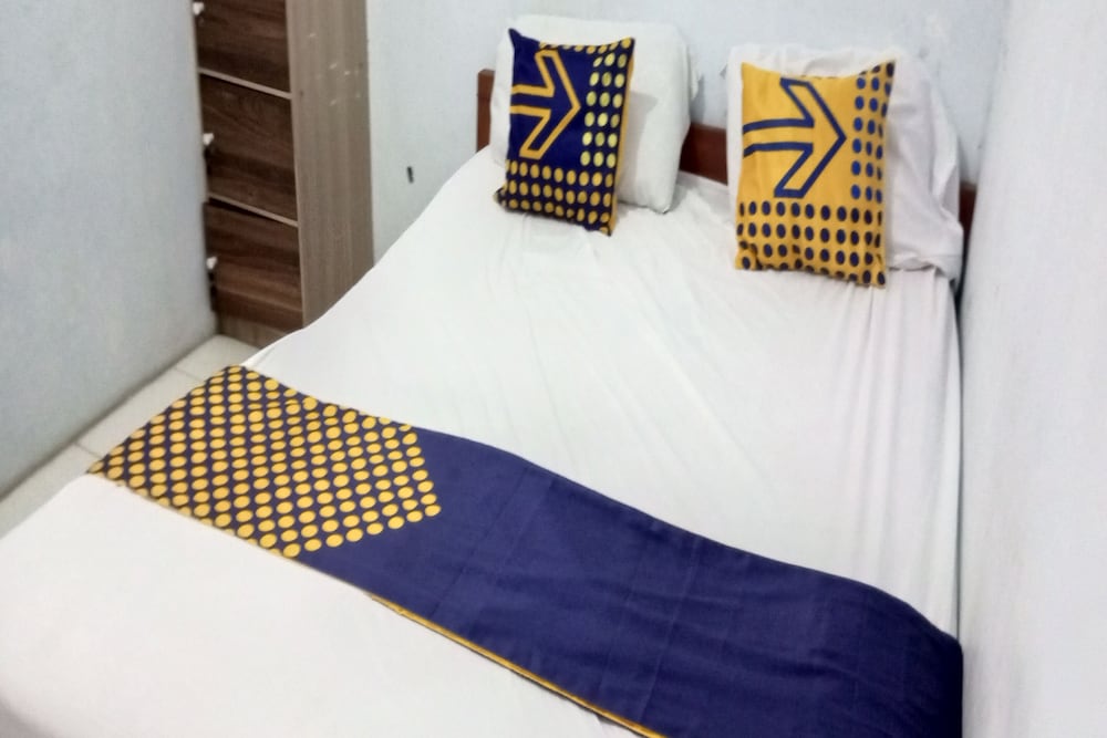 Economy Double Room photo 3