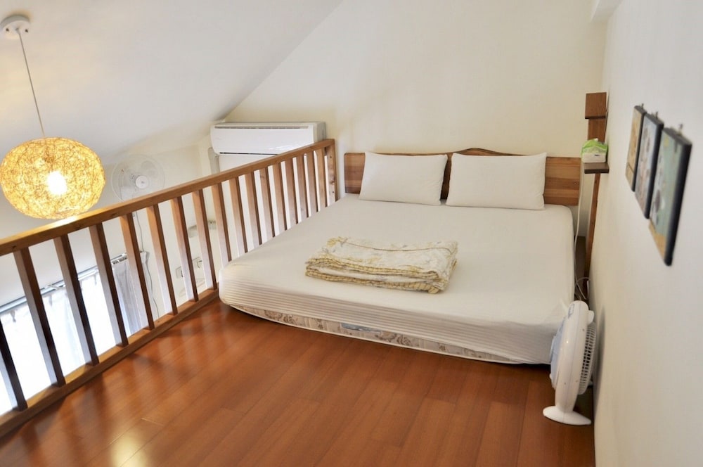 Superior Double Room, Bathtub, Mezzanine (B401) photo 3