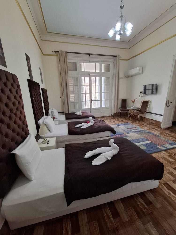 Deluxe Triple Room, Balcony, City View