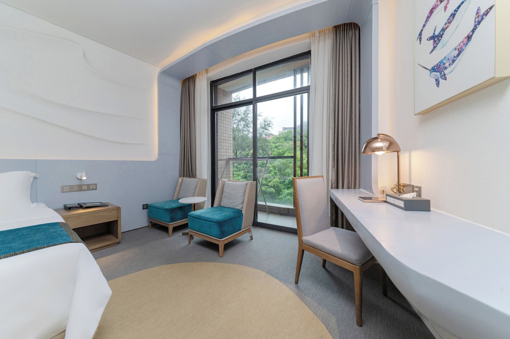 Deluxe Mountain View Double Bed Room