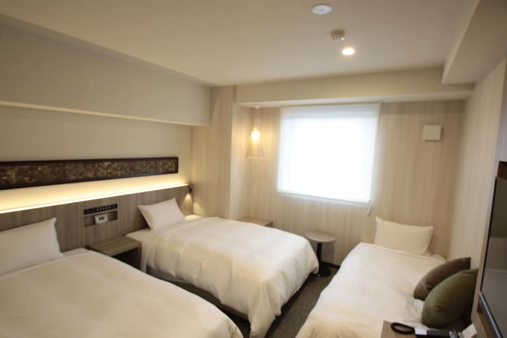 Triple Room - Free-flowing drinks1hour (Within 15:00-20:00 only)