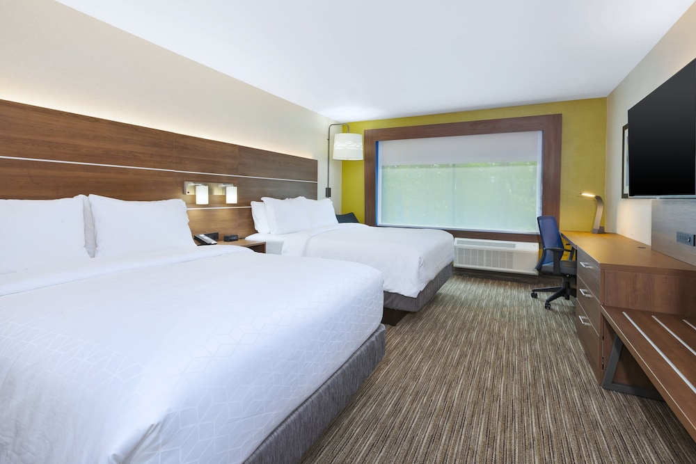 Suite, Multiple Beds - Photo 6