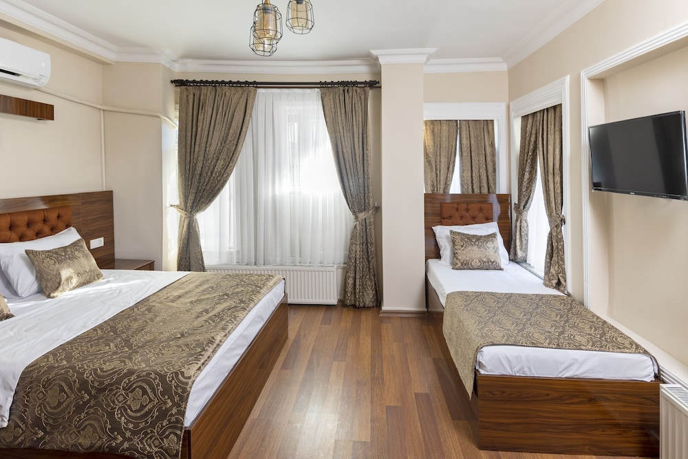 Traditional Room photo 2