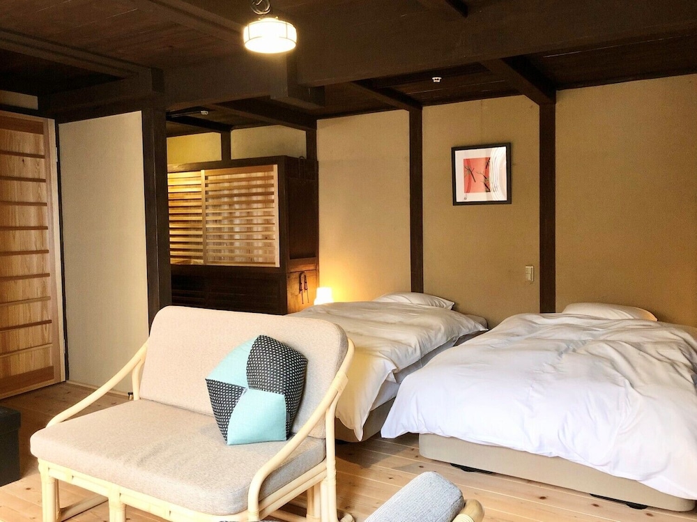 Room (SUOU) photo 2